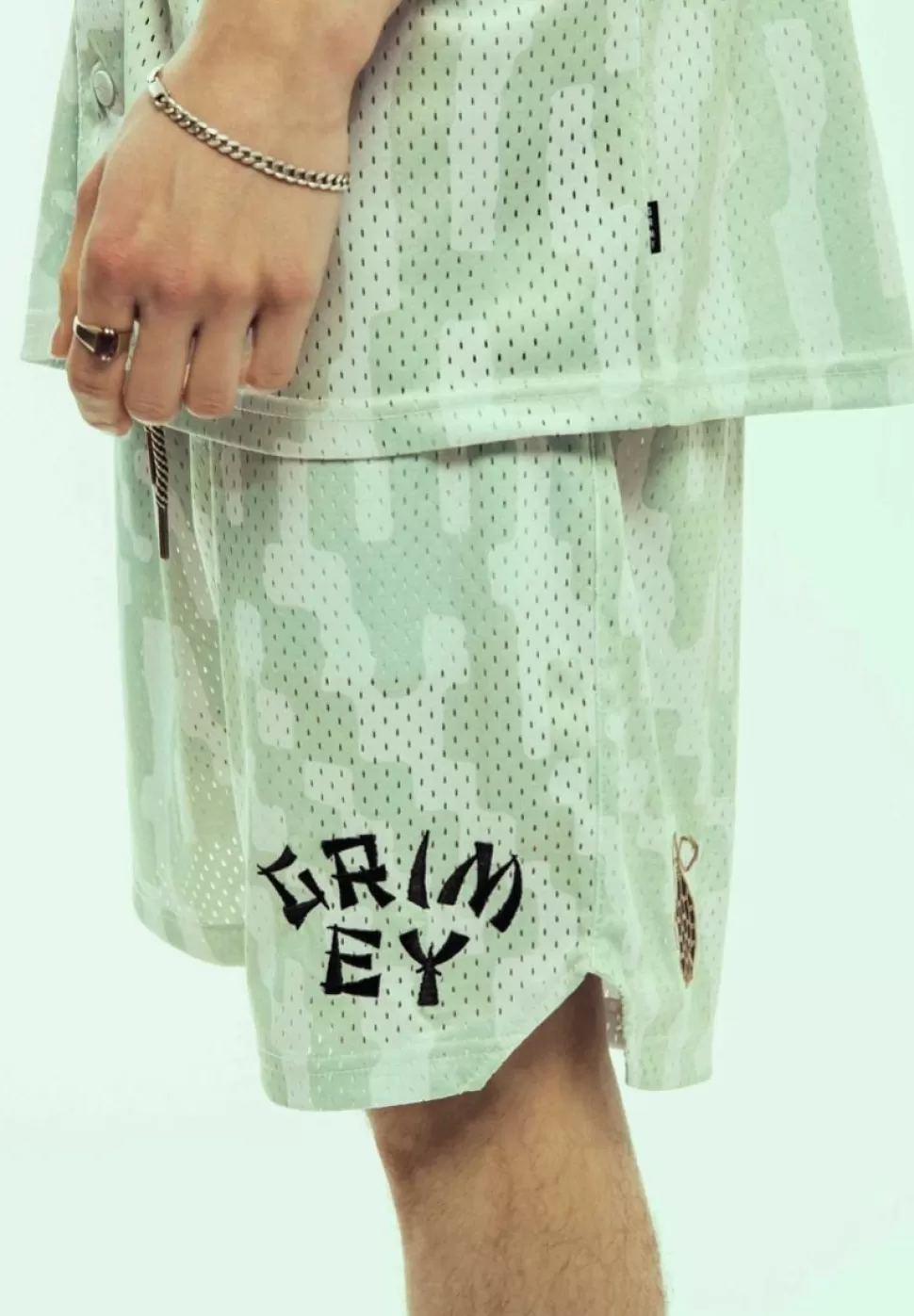 Shorts*Grimey Pantalon Corto Lucky Dragon Mesh Basket - White - Ss24